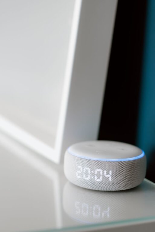 How to Use Voice Assistants for Everyday Household Tasks